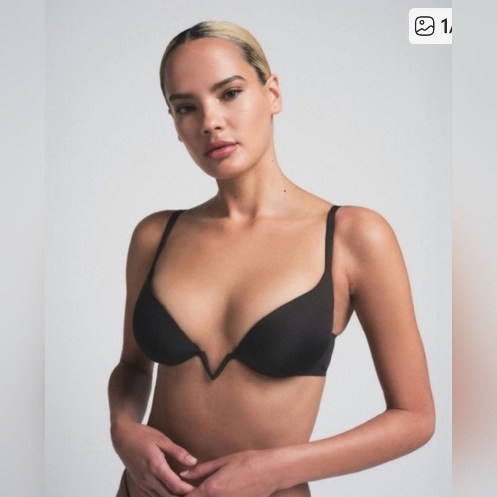 SKIMS Ultimate Deep V Push Up Bra In Onyx Size 36A - Picture 6 of 6
